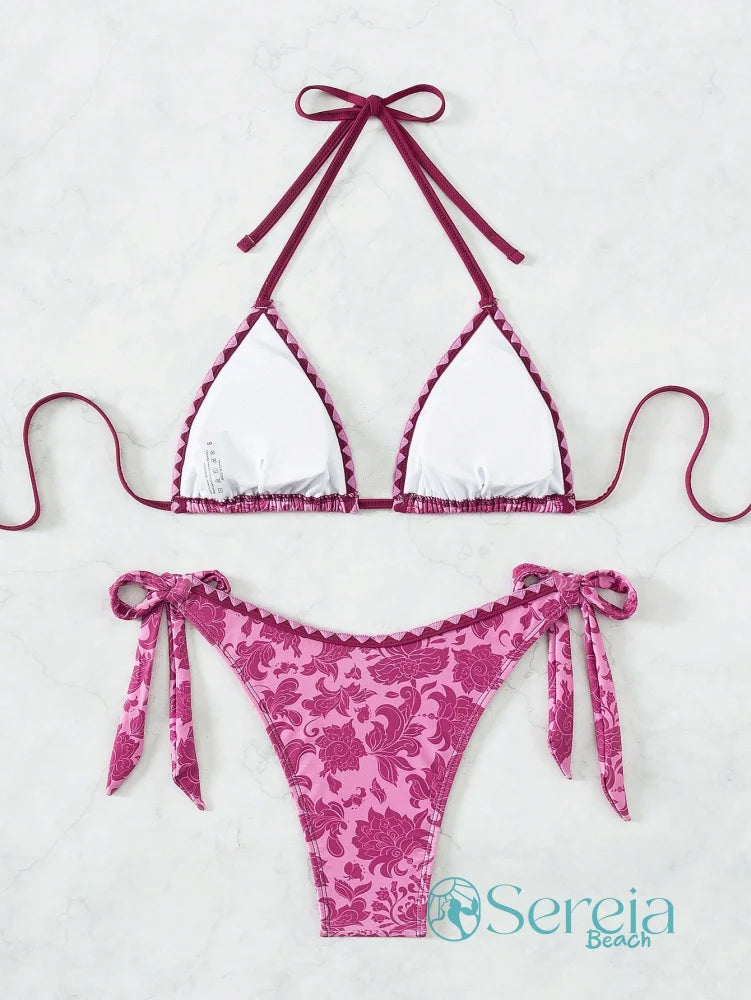 Biquini com Estampa Floral e Amarração Lateral Biquini com Estampa Floral e Amarração Lateral