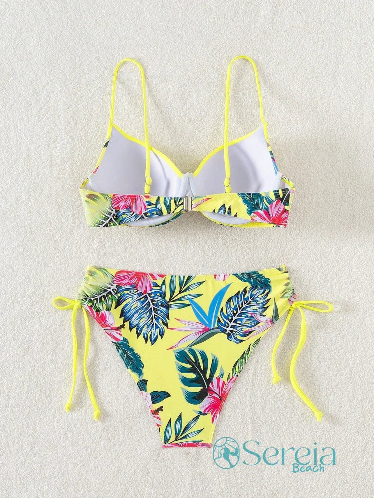 Biquini com Estampa Floral e Laterais Ajustáveis Biquini com Estampa Floral e Laterais Ajustáveis
