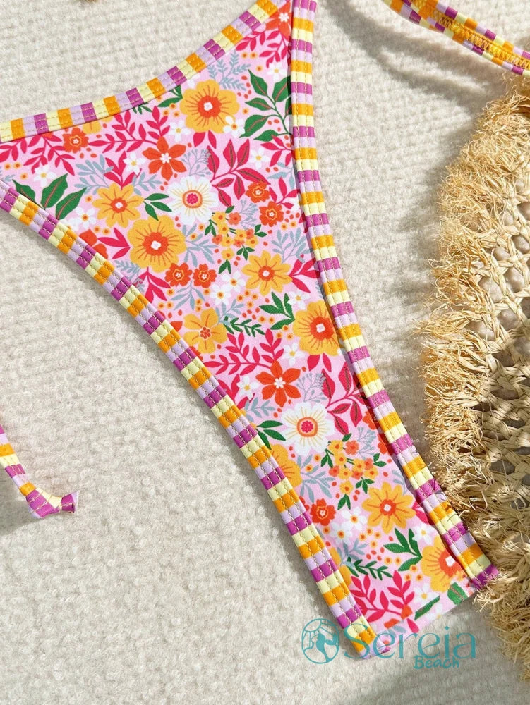 Biquini Cortininha Floral com Amarração Lateral Biquini Cortininha Floral com Amarração Lateral
