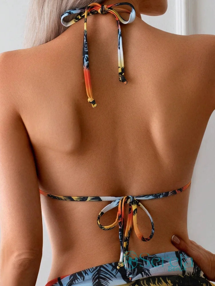 Biquíni Top Triângulo com Saída de Praia Estampada Biquíni Top Triângulo com Saída de Praia Estampada