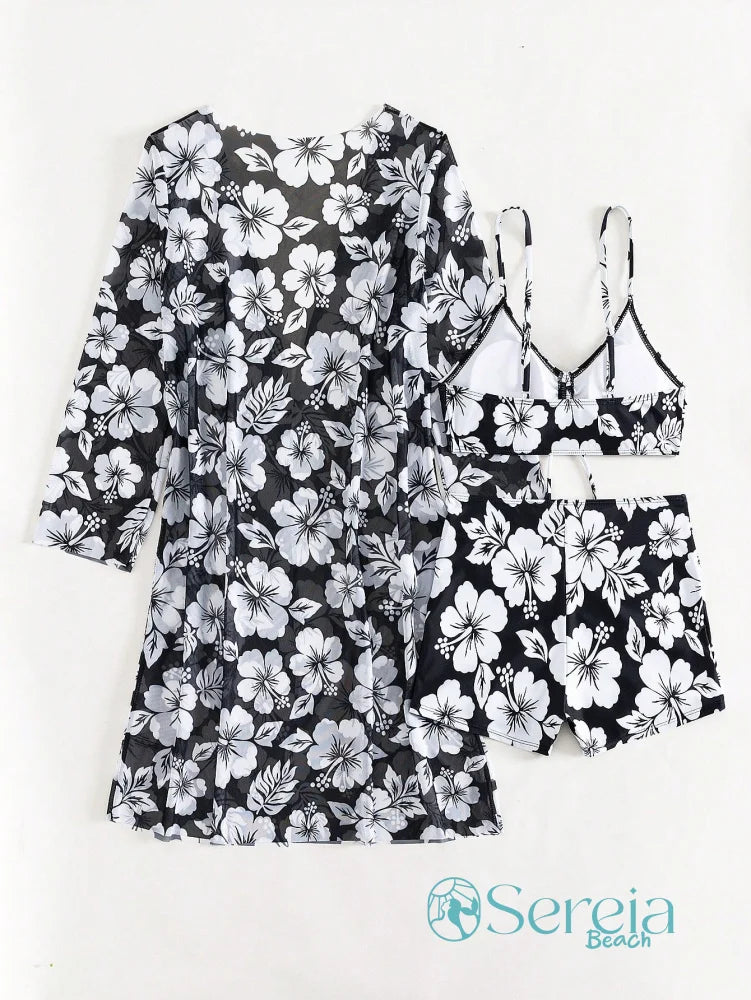 Conjunto de Biquíni com Saída de Praia e Estampa Floral Conjunto de Biquíni com Saída de Praia e Estampa Floral
