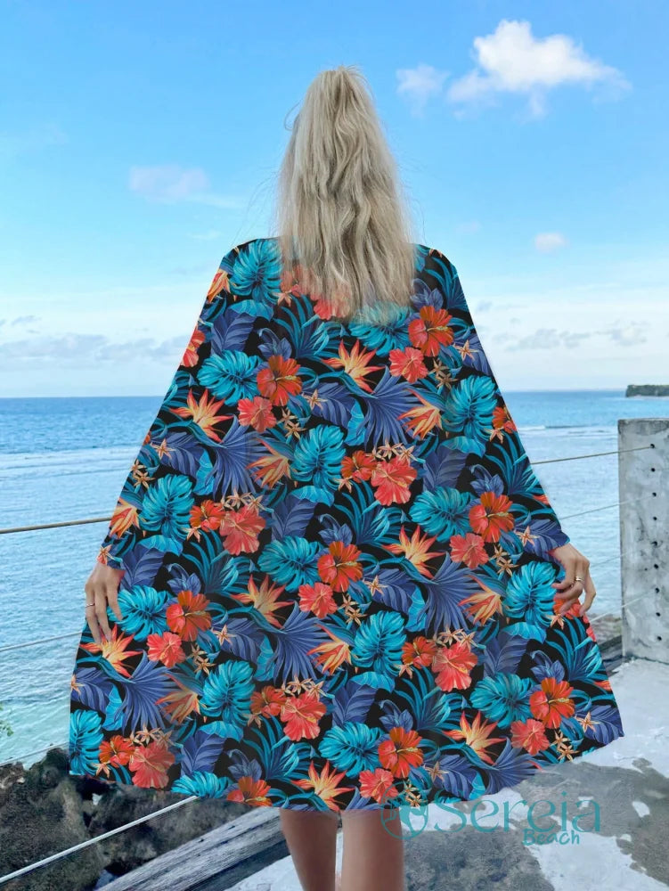 Conjunto de Biquíni com Saída de Praia Estampada e Short Conjunto de Biquíni com Saída de Praia Estampada e Short