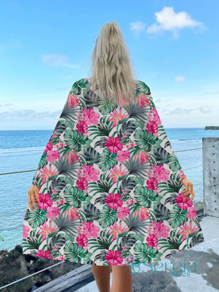Conjunto de Biquíni com Saída de Praia Estampada e Short Conjunto de Biquíni com Saída de Praia Estampada e Short