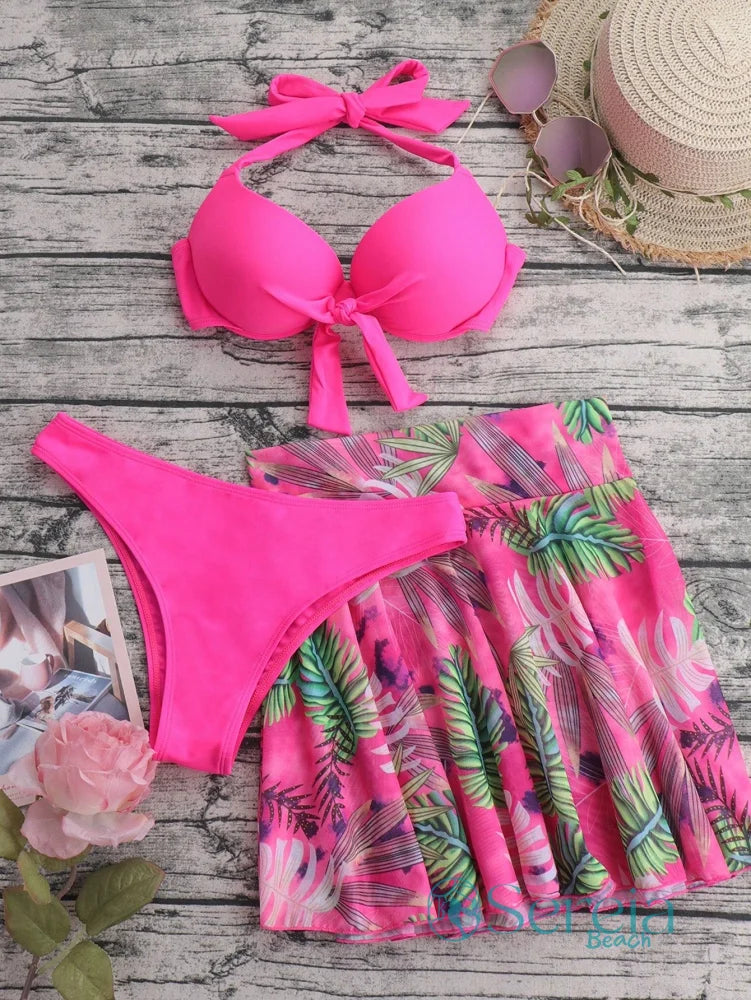 Conjunto de Biquini com Top Torcido e Saia Estampada Conjunto de Biquini com Top Torcido e Saia Estampada