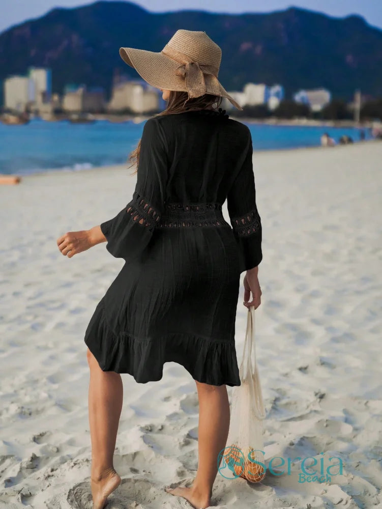 Saída de Praia com Babados e Detalhes Vazados Saída de Praia com Babados e Detalhes Vazados
