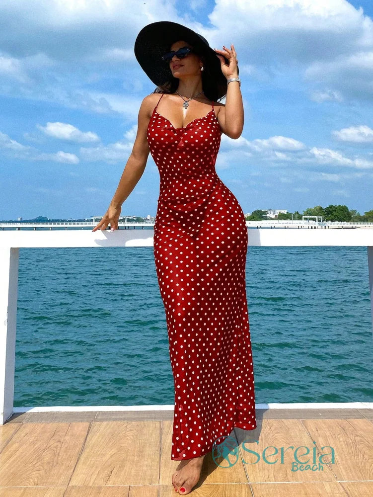Saída de Praia Longa em Tule com Poás e Decote V Vermelho / P Saída de Praia Longa em Tule com Poás e Decote V