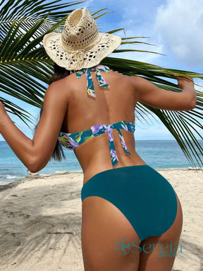 Biquíni com Estampa Tropical e Cintura Alta Drapejada Biquíni com Estampa Tropical e Cintura Alta Drapejada