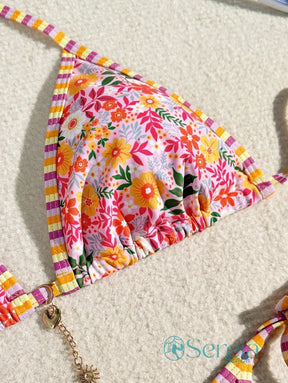 Biquini Cortininha Floral com Amarração Lateral Biquini Cortininha Floral com Amarração Lateral