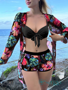 Conjunto de Biquíni com Saída de Praia Estampada e Short Preto / P Conjunto de Biquíni com Saída de Praia Estampada e