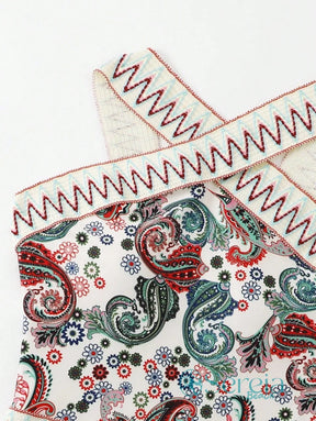 Maiô Estampado com Alça Transpassada no Pescoço Maiô Estampado com Alça Transpassada no Pescoço
